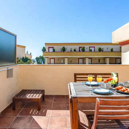 Oleholidays 226 Romana Playa Primera Linea De Mar Marbella